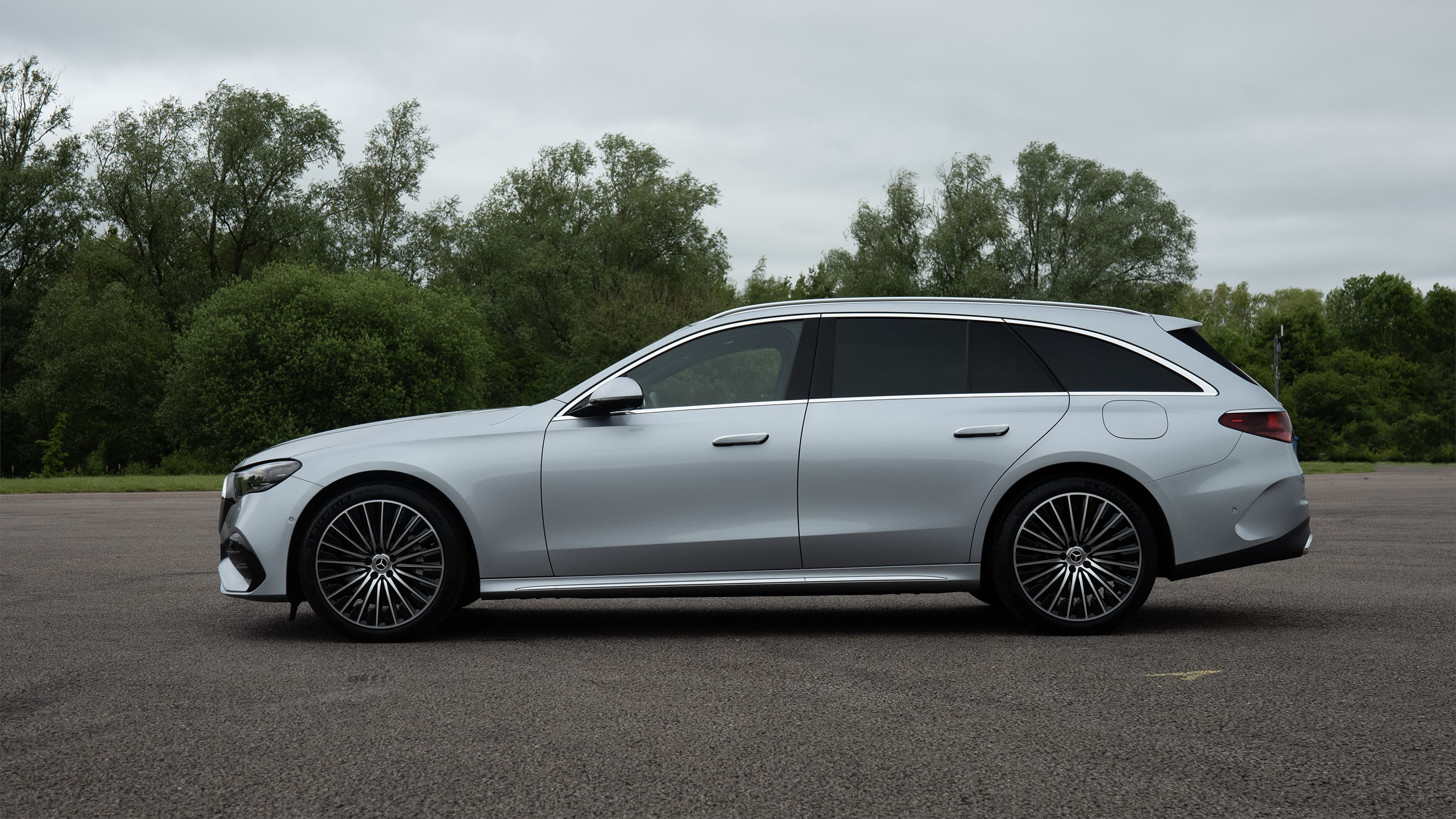 MERCEDES-BENZ E CLASS DIESEL ESTATE E300de Urban Edition 5dr 9G-Tronic
